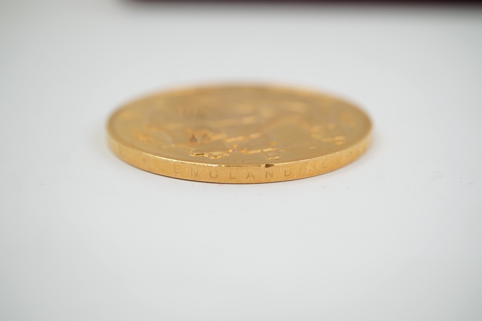British gold coins, Elizabeth II, UK 2005 gold proof commemorative two crown set, commemorating 200th anniversary Nelson-Trafalgar, 21 October 1805, in case of issue with certificate